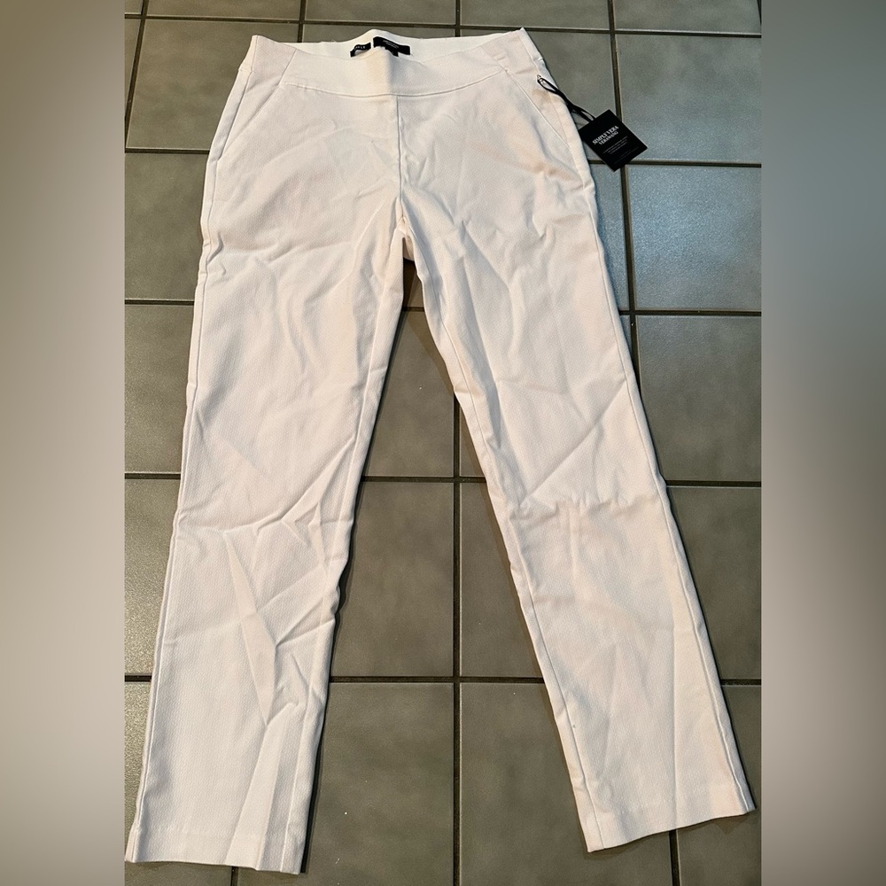 NWT Vera Wang casual pant